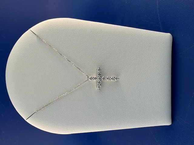 .77 ct lab grown diamond cross pendant in 14 kt white gold 18 inch white gold chain included