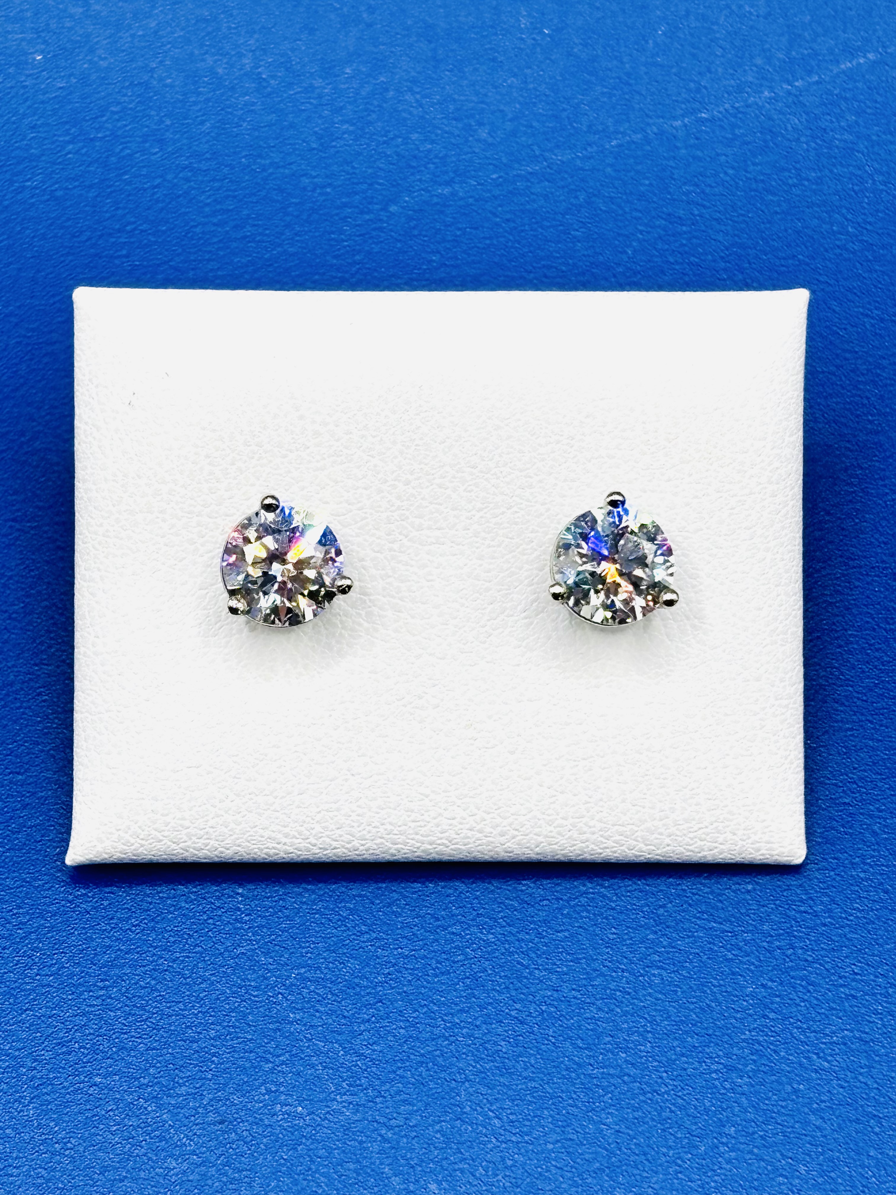 2.81ct Diamond Studs